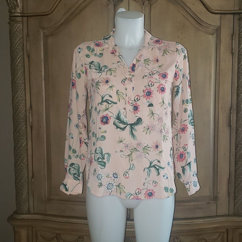 Ann Taylor Petite Floral Button Down Collar Long Sleeve Blouse
